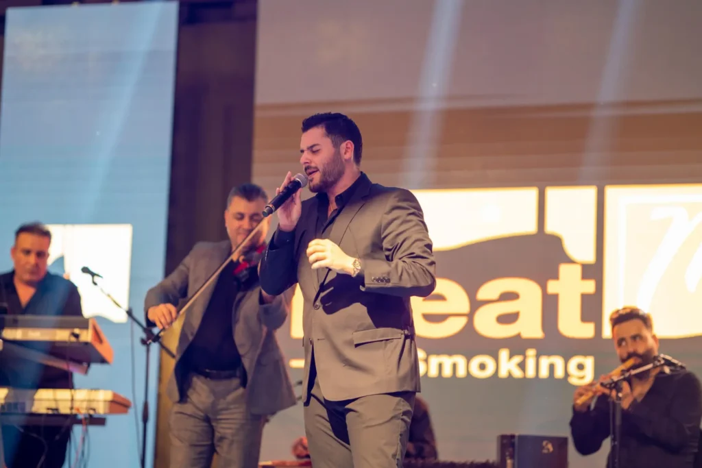 meat-moot-celebrities-best-restaurant-smokedmeat-29